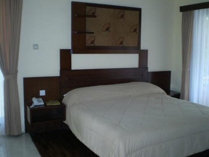Sindang Reret Cikole Hotel Cicadas Exterior photo